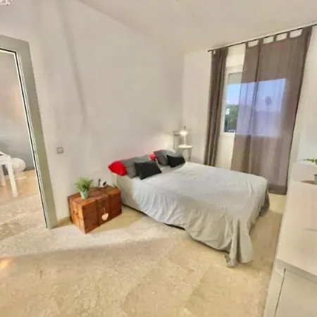 Aparthome شقة بورموخوس