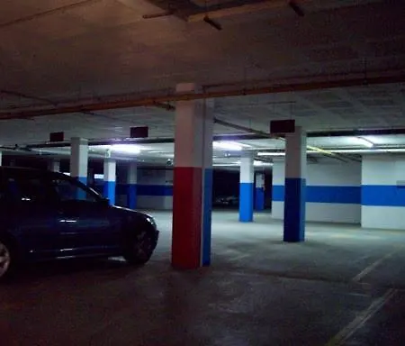 Aparthome *