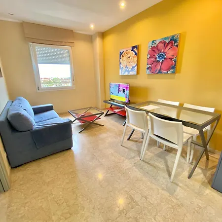 Aparthome Apartment *